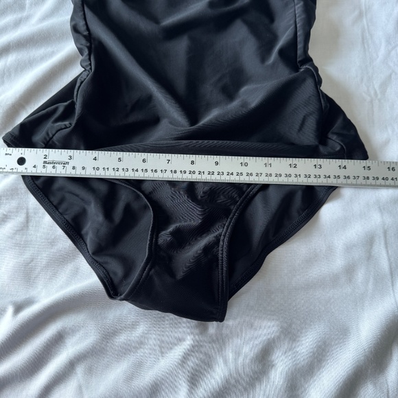 Roots Swimwear Women's One Piece Basic Swimsuit Black 10 Beach Pool Competitive - Picture 10 of 14